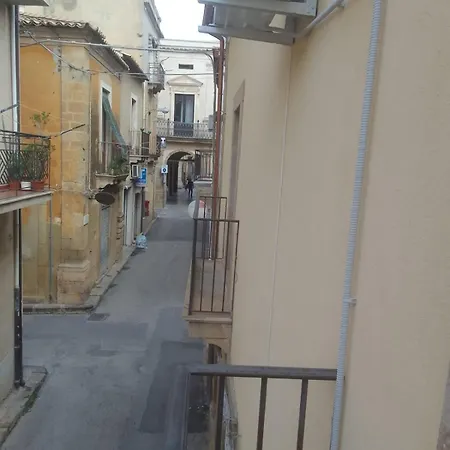 La Piazza Di 3*
